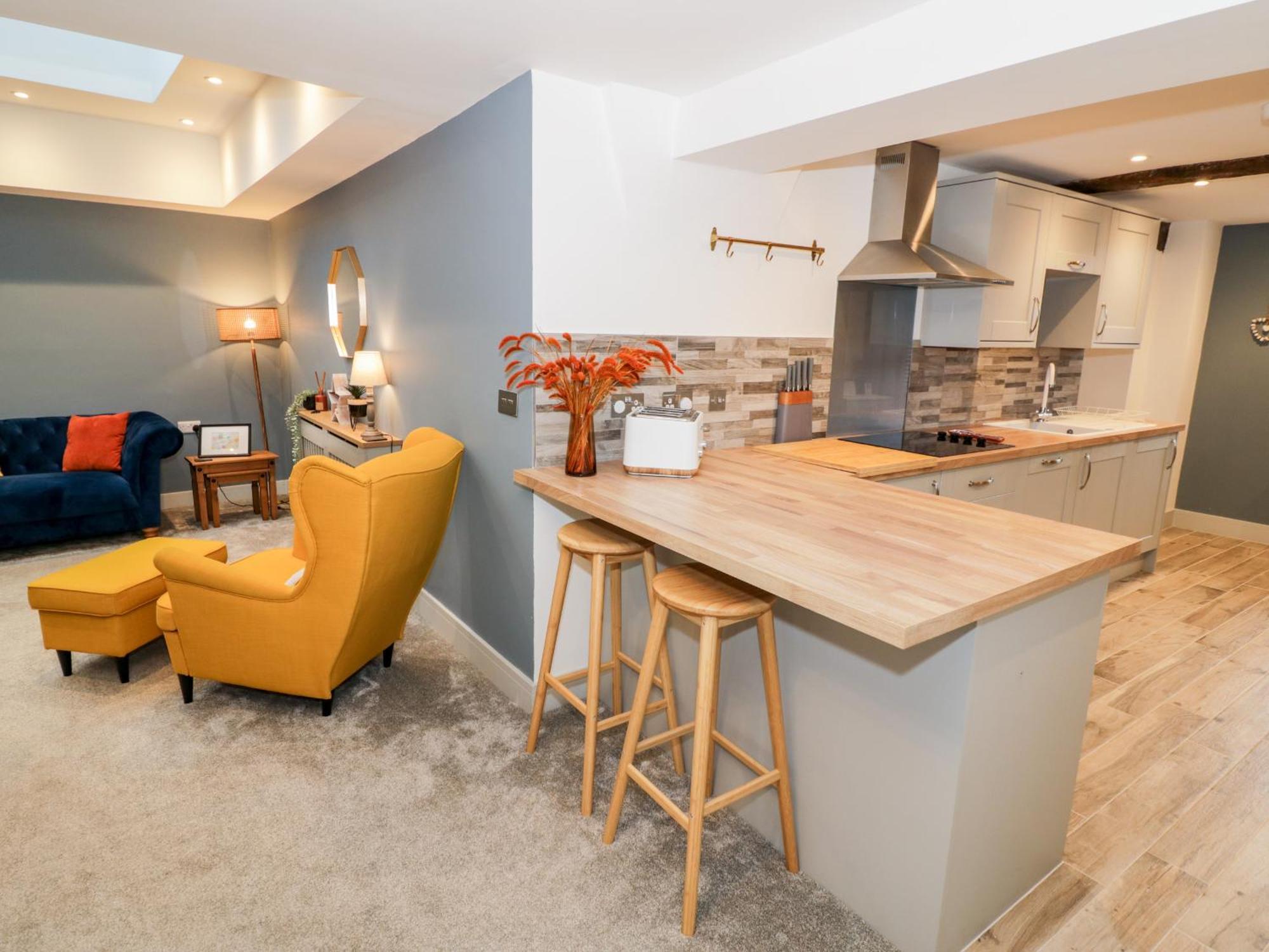 The Fox Apartment *